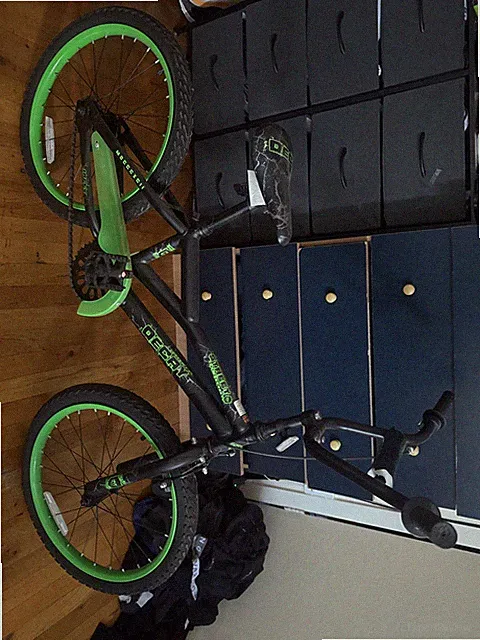 16 - Inch Boys Bike for Ages 4 -8 Years Kids Bicycles Sports & Outdoors Toys NEW