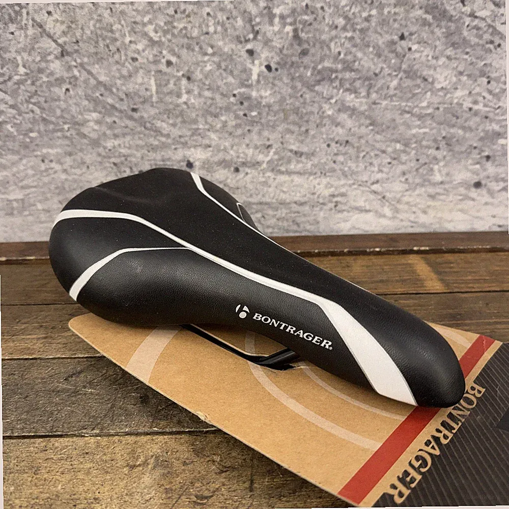 Bontrager KIDS Comfort Bicycle Saddle Seat Black 151mm Small BMX Road MTB Bike