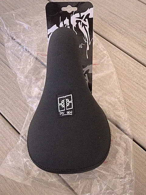 FIT BIKE CO BMX BARSTOOL BICYCLE PIVOTAL SEAT BLACK BMX BIKE PIVOTAL SEAT ODYSSE